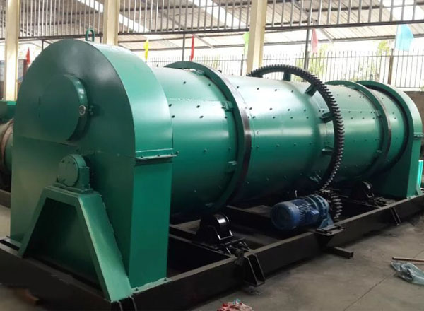 ���͸����������